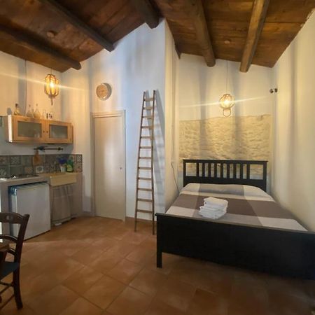 Casa Martina Villa Палацоло Акрейде Екстериор снимка