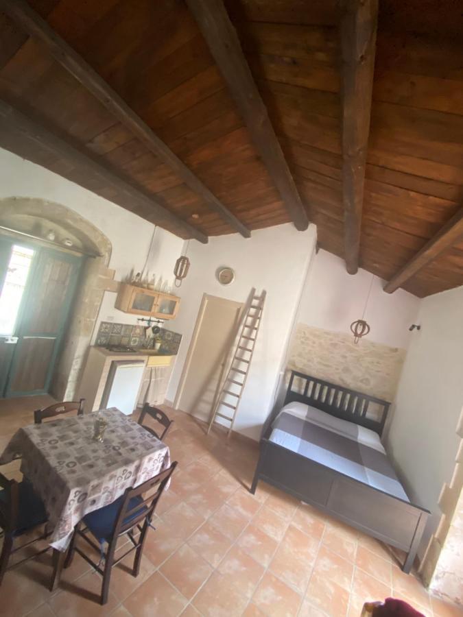 Casa Martina Villa Палацоло Акрейде Екстериор снимка
