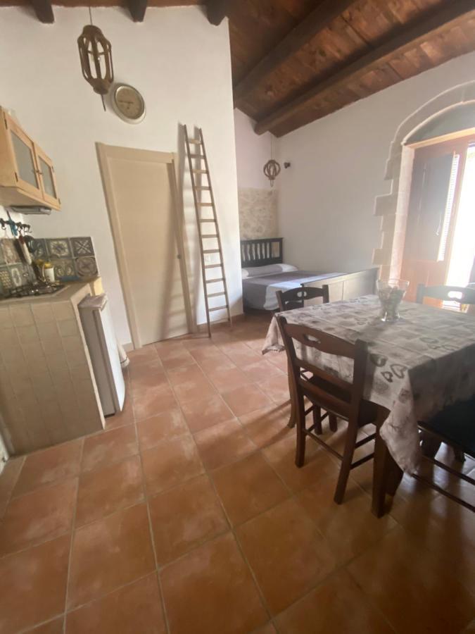 Casa Martina Villa Палацоло Акрейде Екстериор снимка