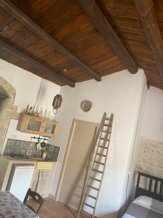 Casa Martina Villa Палацоло Акрейде Екстериор снимка