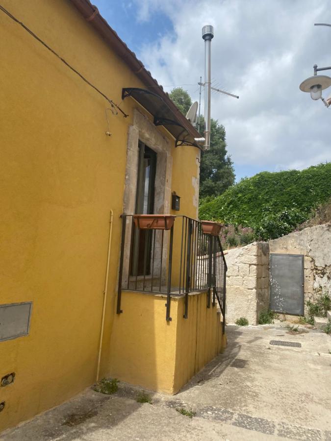 Casa Martina Villa Палацоло Акрейде Екстериор снимка