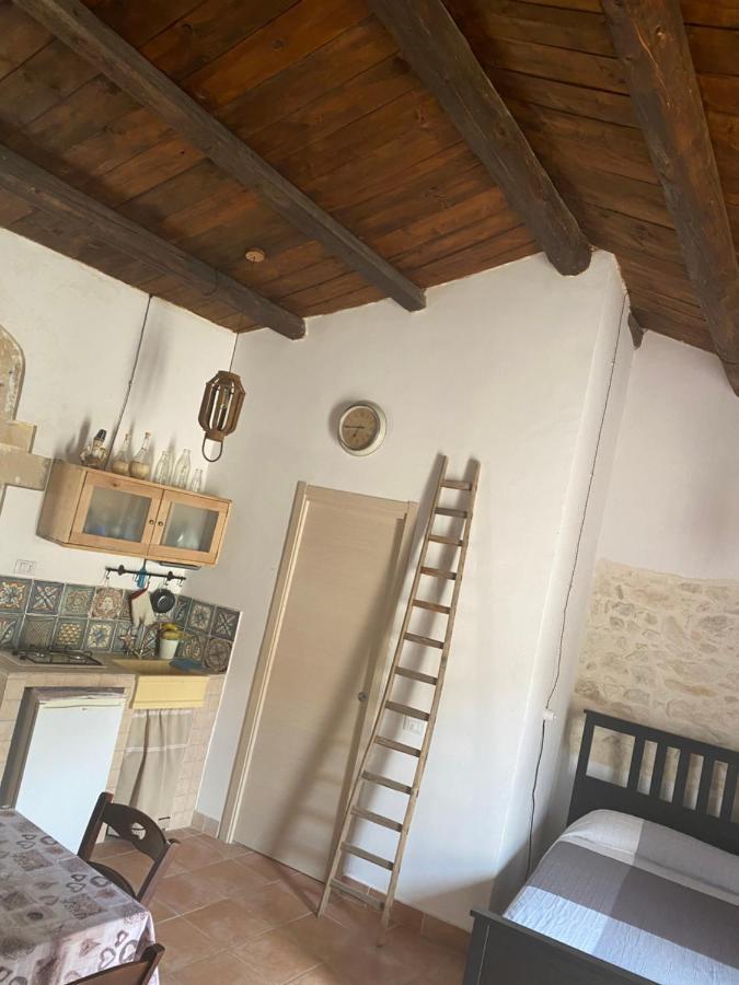 Casa Martina Villa Палацоло Акрейде Екстериор снимка