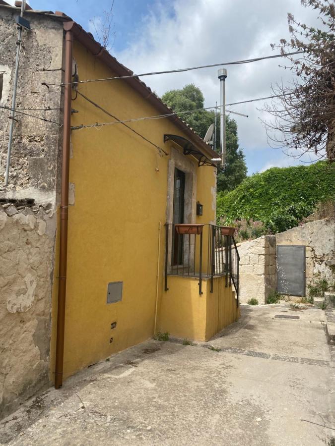 Casa Martina Villa Палацоло Акрейде Екстериор снимка