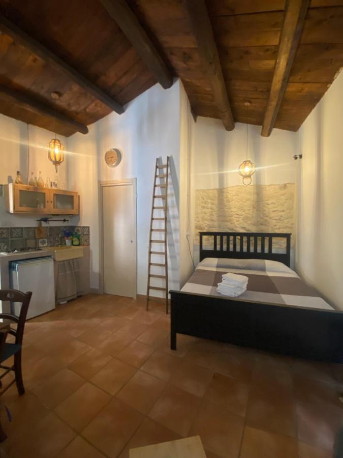 Casa Martina Villa Палацоло Акрейде Екстериор снимка
